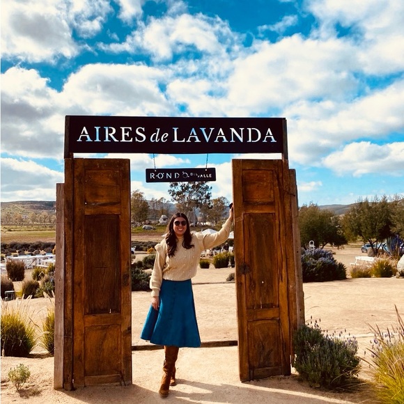 Meet your Posher - Picture 10 of 10